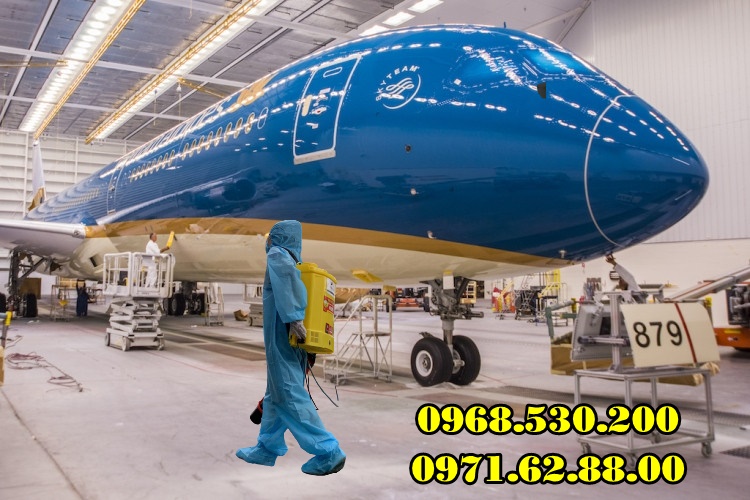 Máy phun khử khuẩn diệt côn trùng tại Sân Bay Nội Bài-Hà Nội