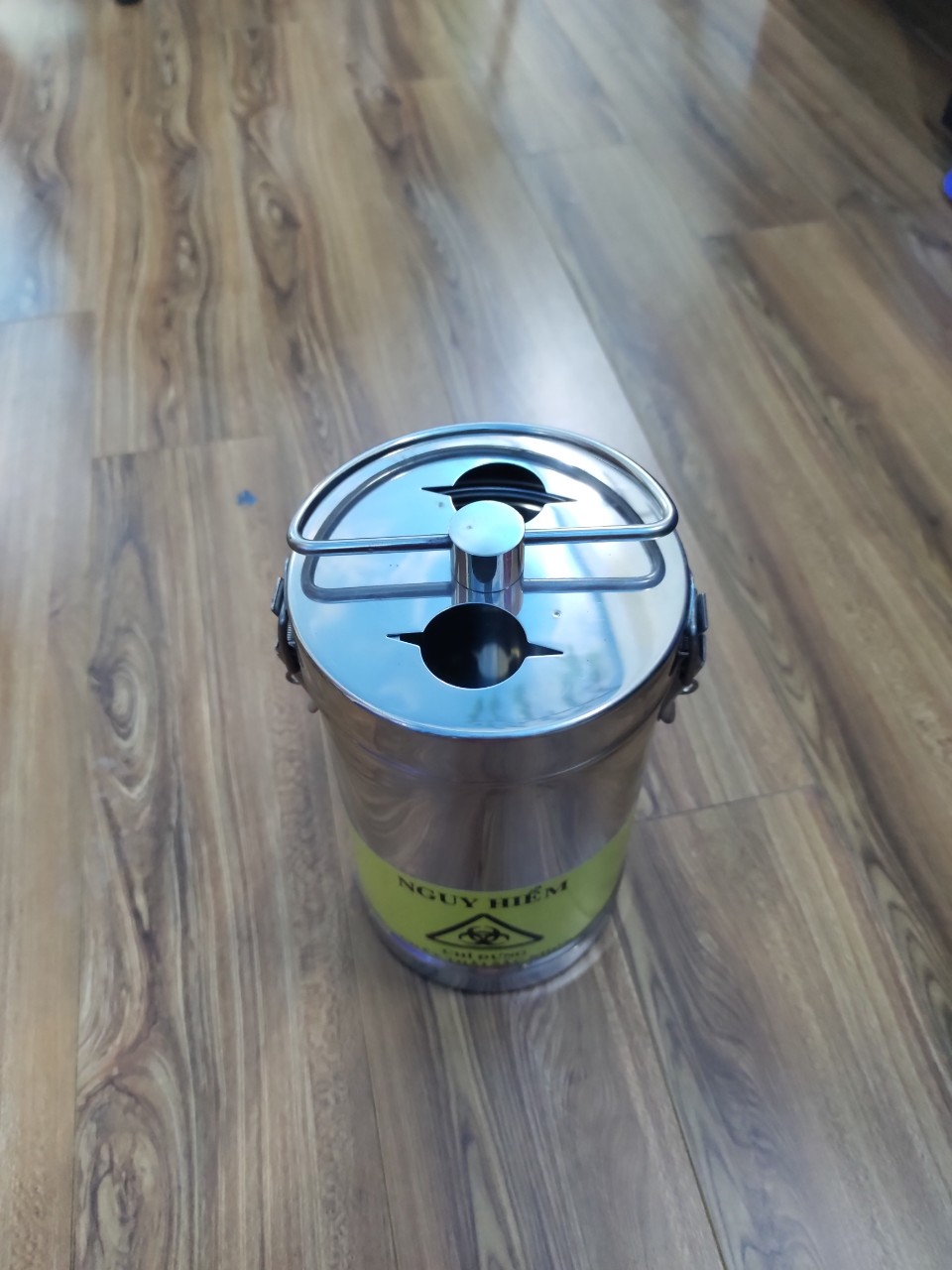 Hộp đựng kim tiêm y tế INOX 2l, thiết bị y tế