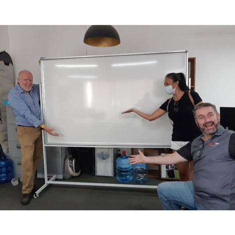  Bảng di động 02 mặt viết bút lông từ ceramic của Bỉ