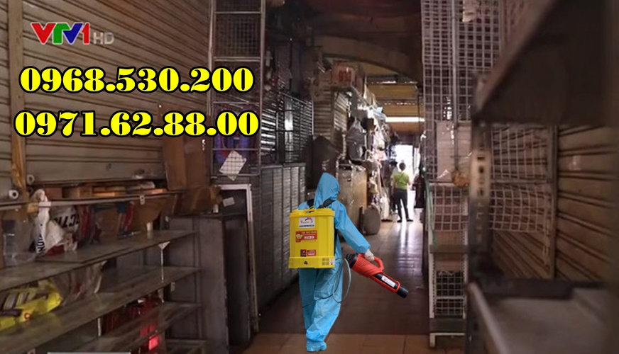 Phun hóa chất khử trùng tiêu độc tại các chợ bằng máy phun Turbo BA-6