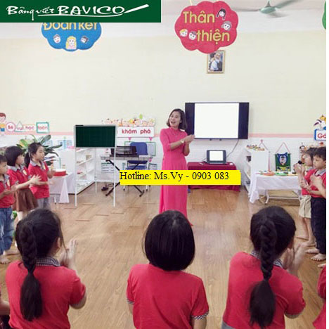 Bảng flipchart phấn từ Hàn Quốc 3 chân in ô ly tập