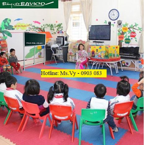 Bảng flipchart phấn từ Hàn Quốc 3 chân in ô ly tập
