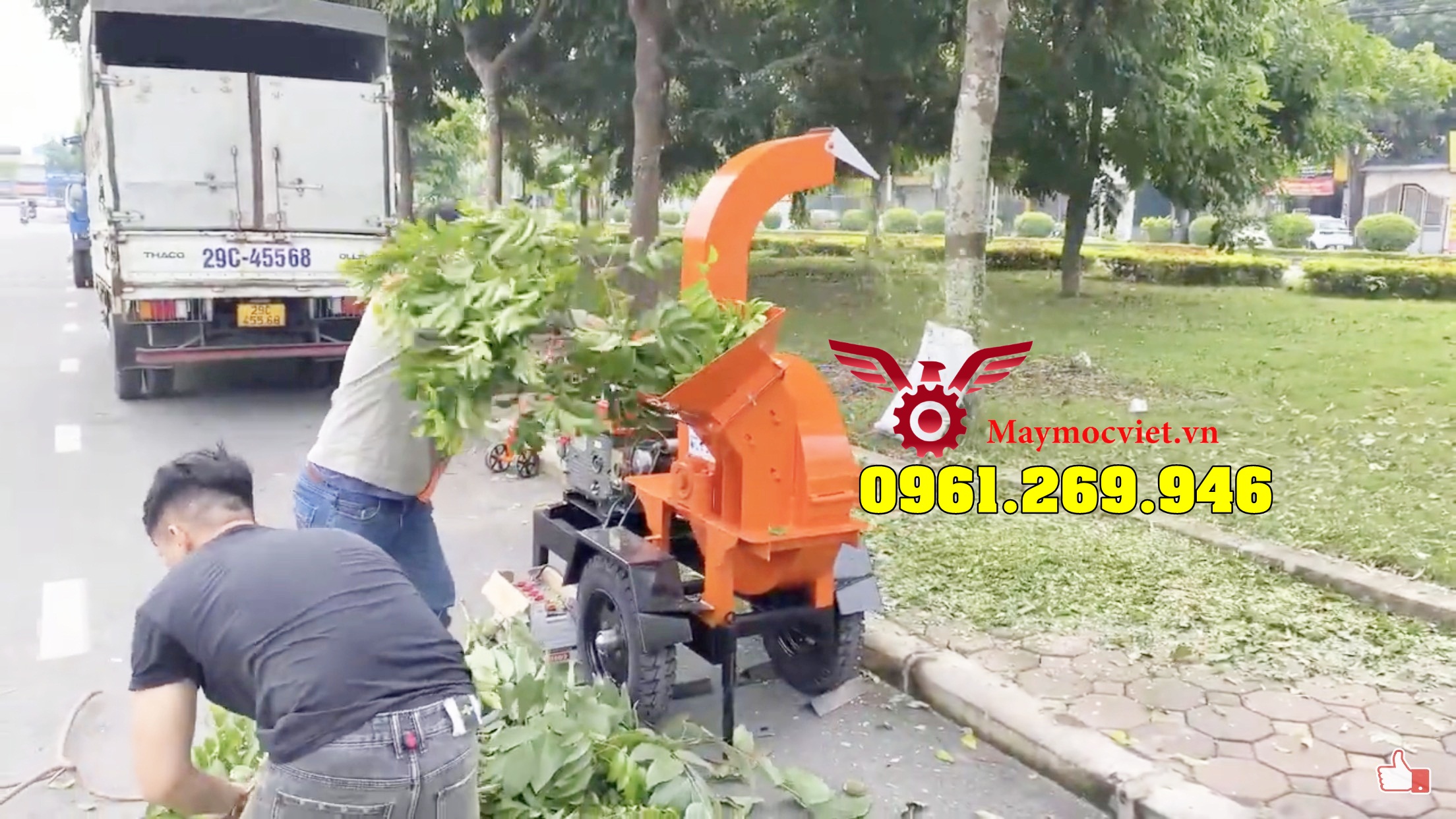 Máy băm cành cây di động đầu nổ 35HP đề điện acquy