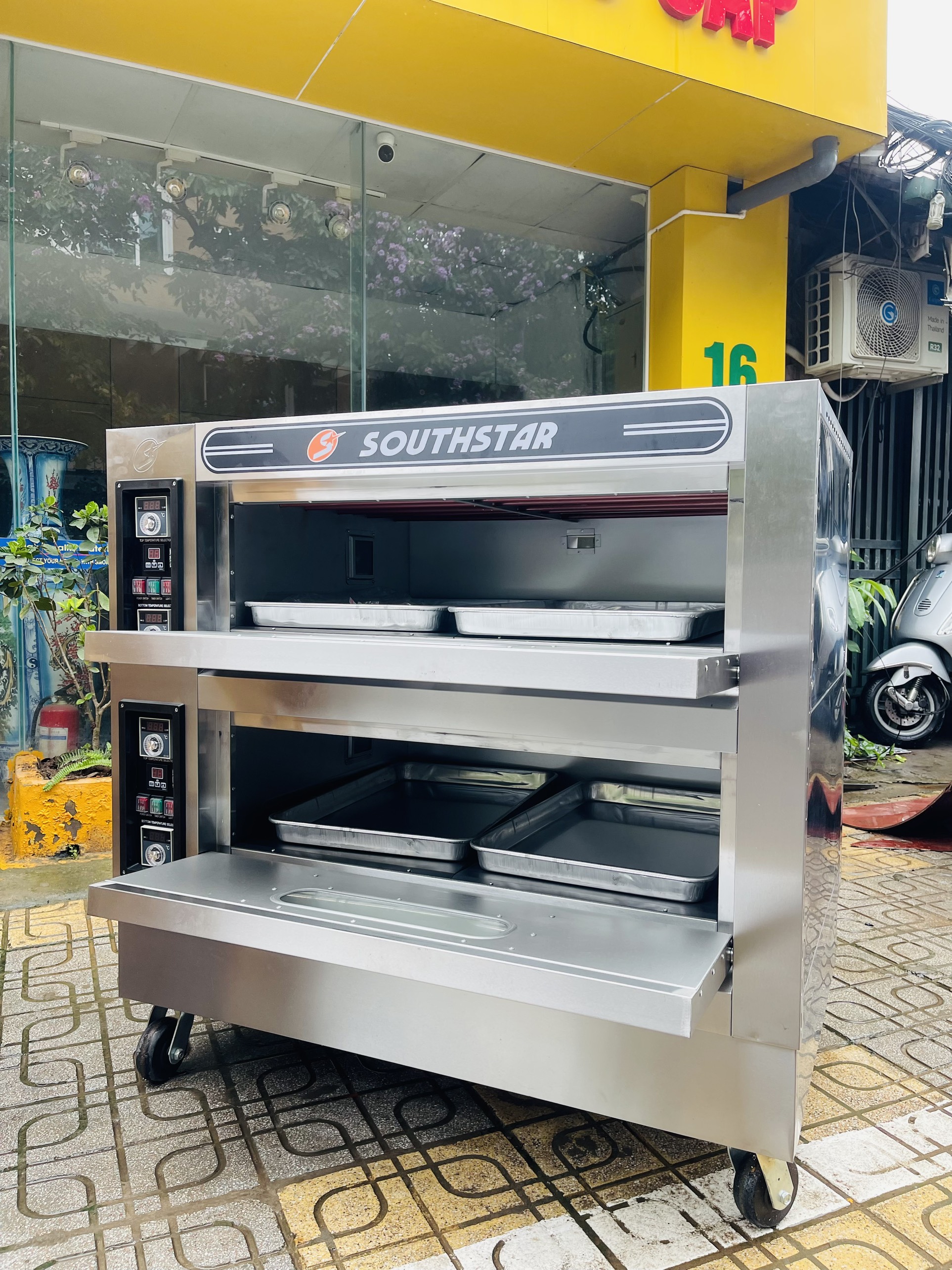 Lò nướng bánh mì bánh ngọt  dùng điện YXD-40C