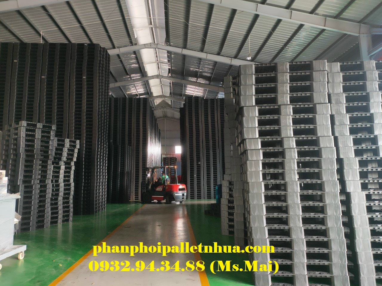 Đơn vị bán pallet nhựa giá rẻ, liên hệ 0932943488