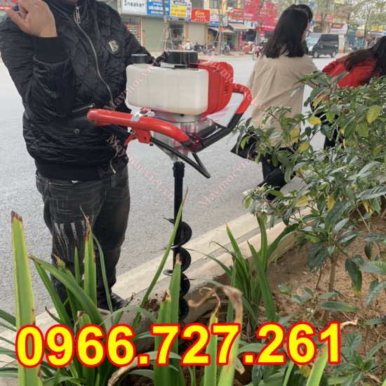 Máy khoan lỗ chôn cọc , trụ rào SUMO KD520 tại Bình Dương