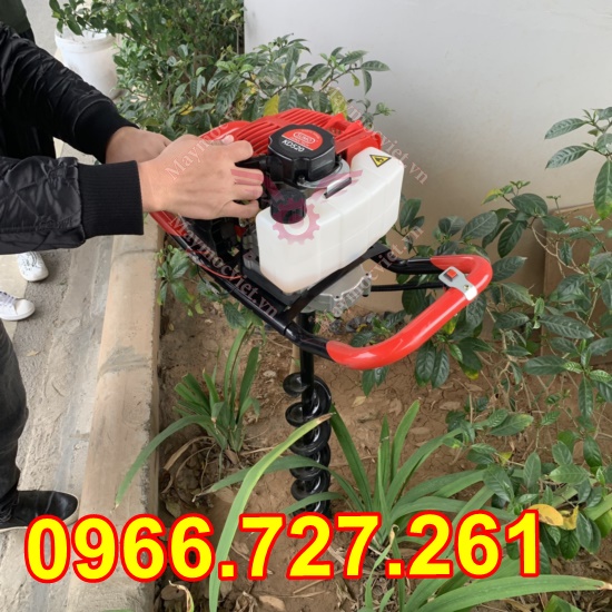 Máy khoan lỗ chôn cọc , trụ rào SUMO KD520 tại Bình Dương