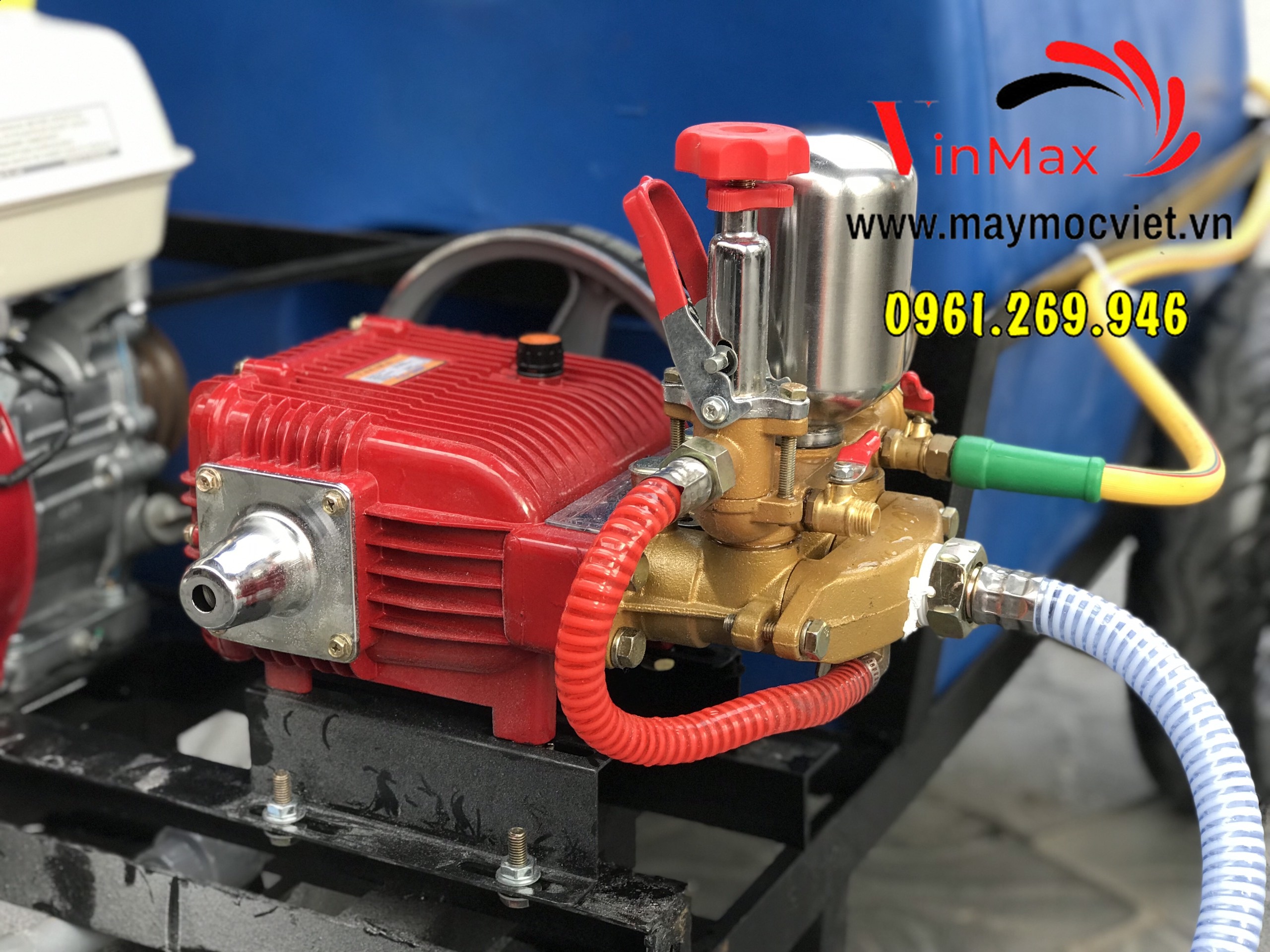 Máy phun thuốc Honda đẩy tay thùng chứa 200L di động