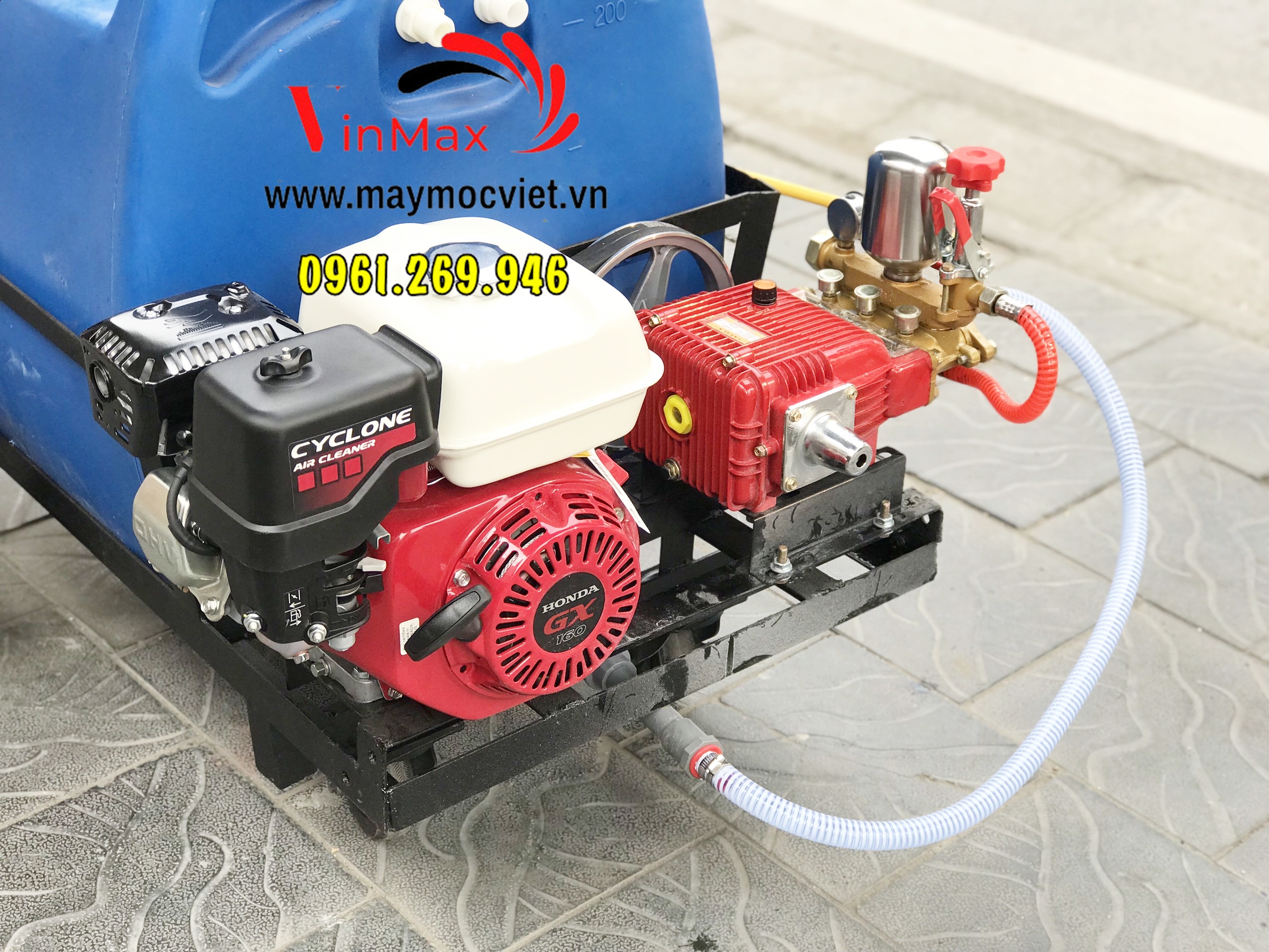 Máy phun thuốc Honda đẩy tay thùng chứa 200L di động