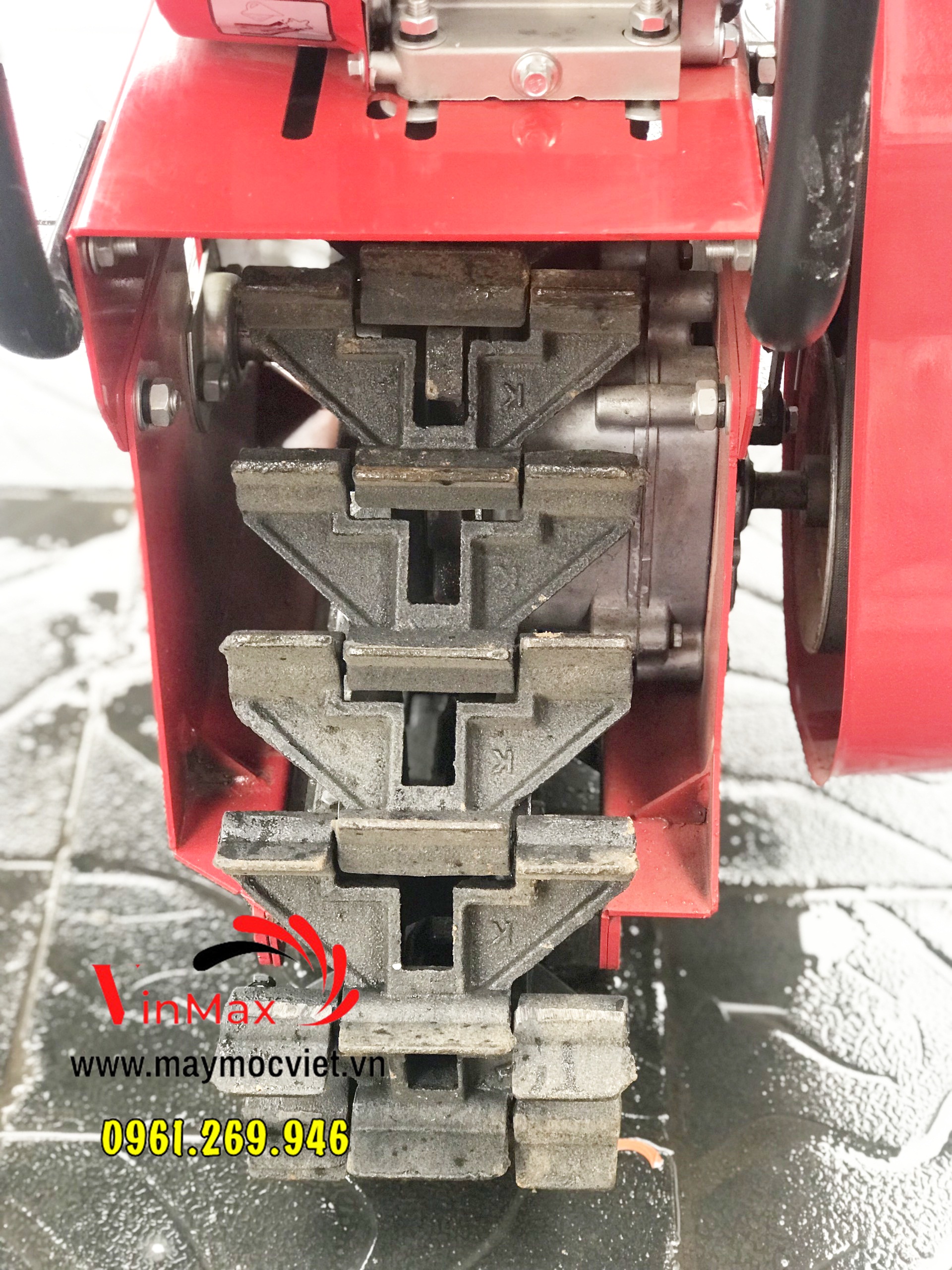 Máy đào rãnh đặt đường ống, máy vun luống ngô khoai Kawasaki TK70