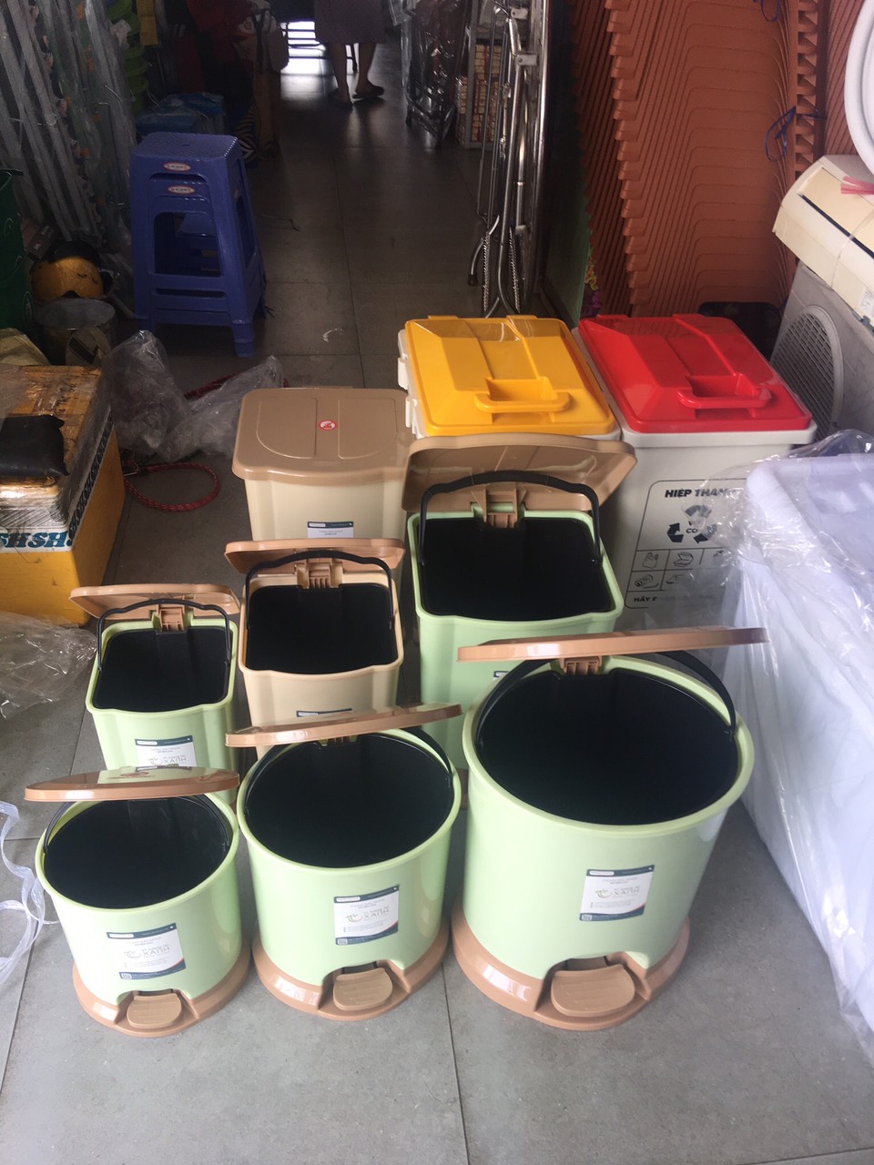 Chuyên cung cấp sỉ lẻ thùng rác y tế 20L - Giao hàng toàn quốc