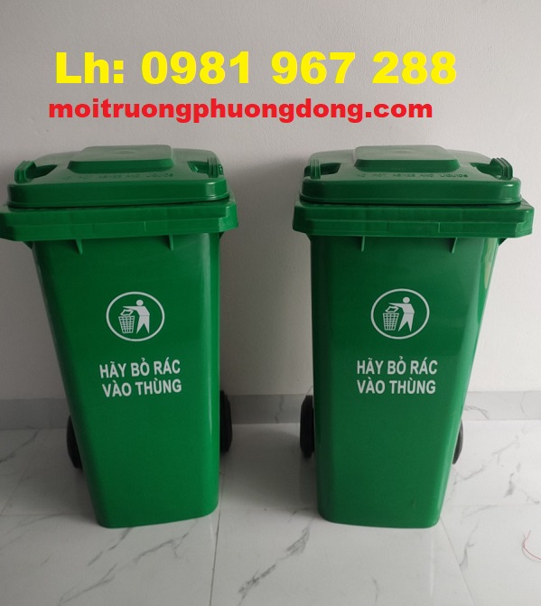 Thùng rác công cộng màu xanh 100 lít tại Hà Nội