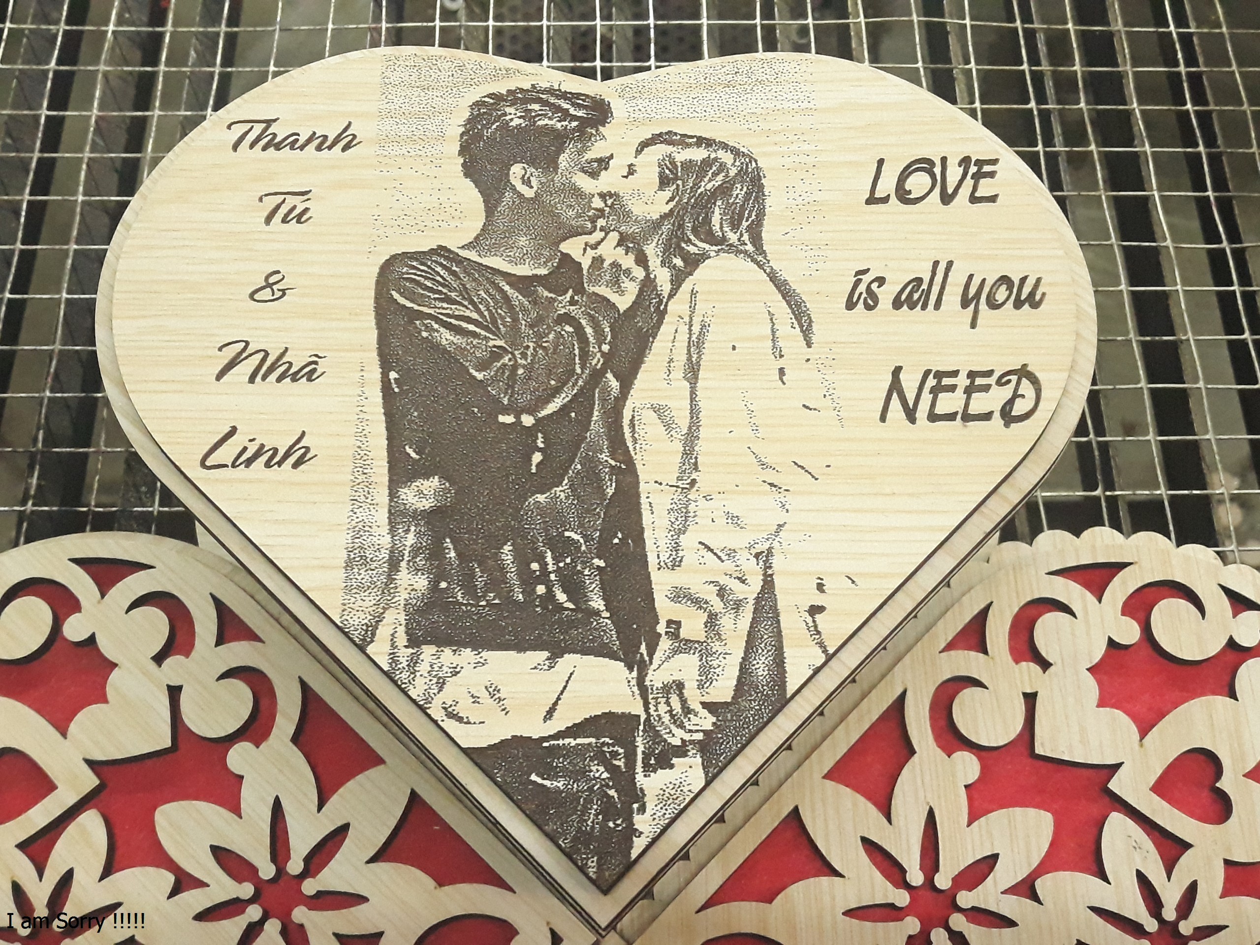 Hộp quà Valentine hình trái tim tặng người yêu thương