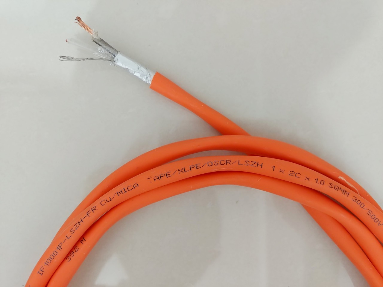Cáp tín hiệu Hosiwell chống cháy 1x1.0mm2