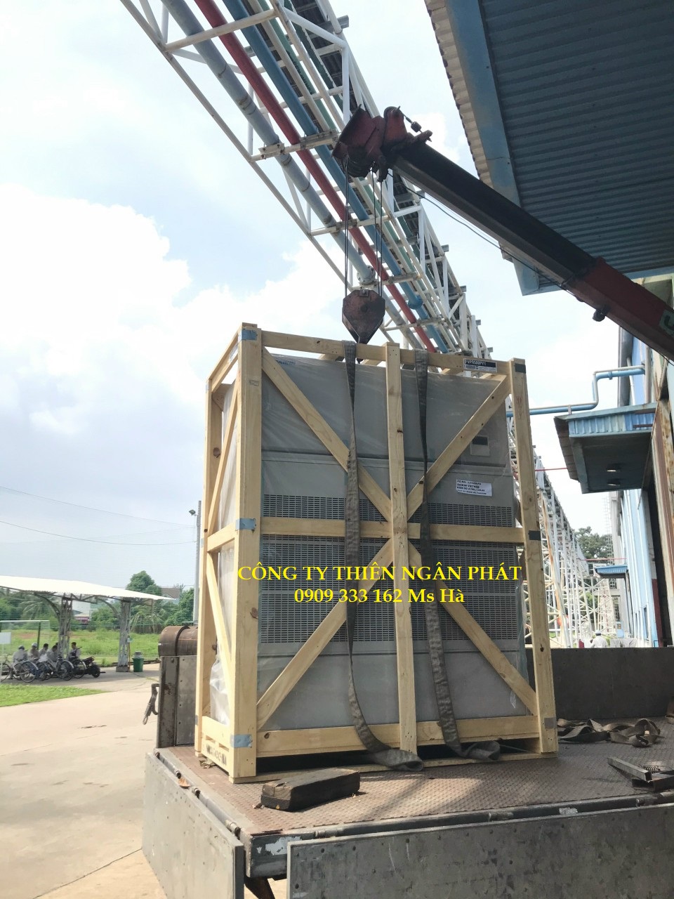 Điều hòa tủ đứng công nghiệp mới với lưu lượng gió mạnh