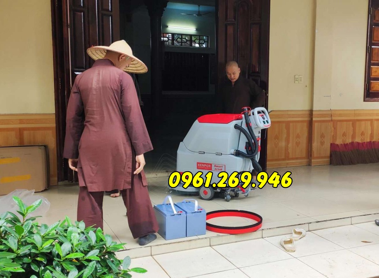 Máy chà sàn liên hợp Kenper S250B cho siêu thị, nhà hàng, khách sạn
