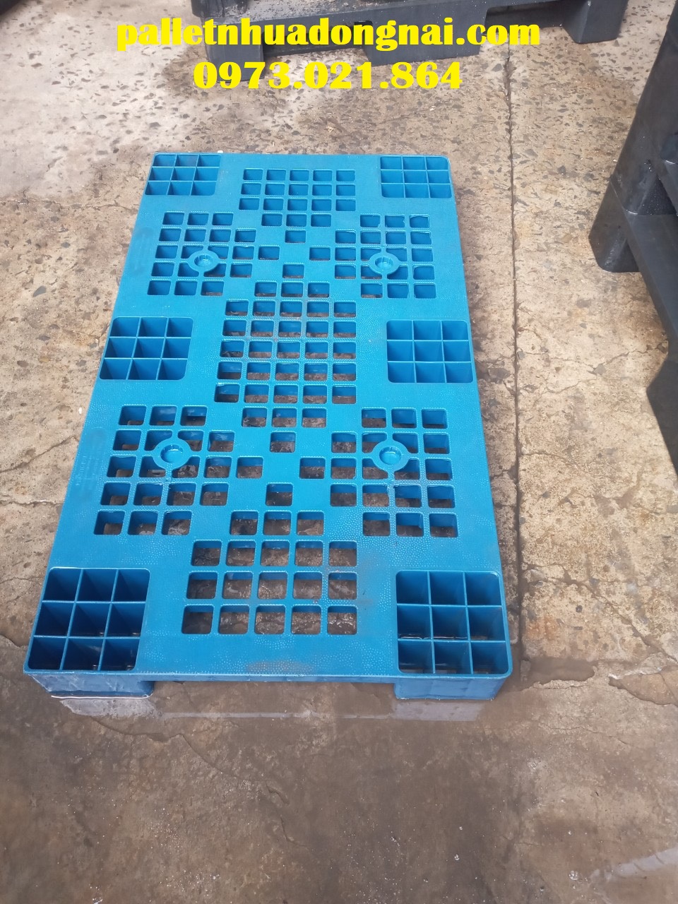 Pallet nhựa lót sàn, tấm nhựa lót sàn, liên hệ 0973021864