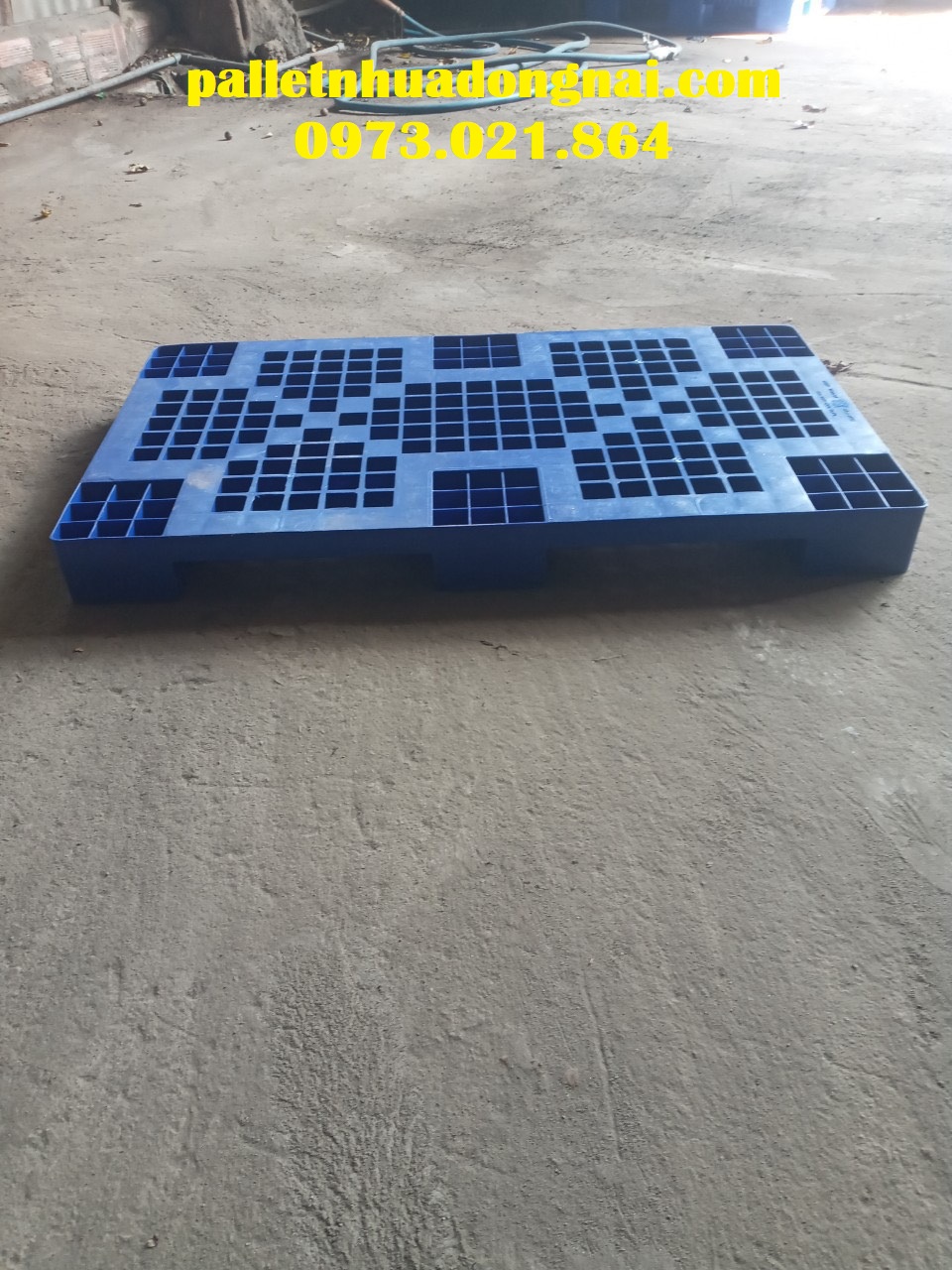 Pallet nhựa lót sàn, tấm nhựa lót sàn, liên hệ 0973021864