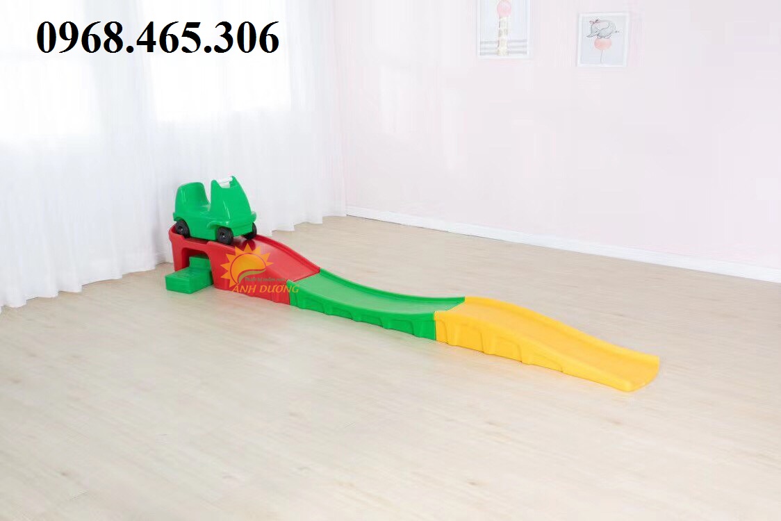 Bộ xe trượt dốc có đường ray dành cho bé mầm non