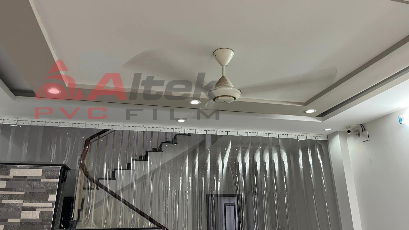 Mua màng nhựa PVC ngăn phòng lạnh ,cách nhiệt giá tôt ở đâu TP HCM ?