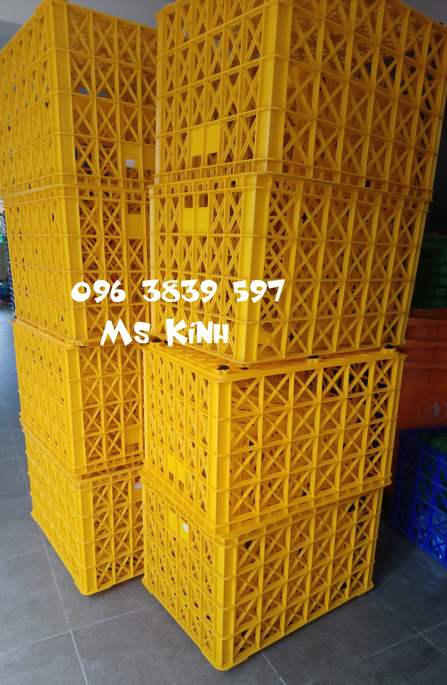 Rổ nhựa 8 bánh xe đựng vải may mặc, chở hàng sau xe máy - 0963839597