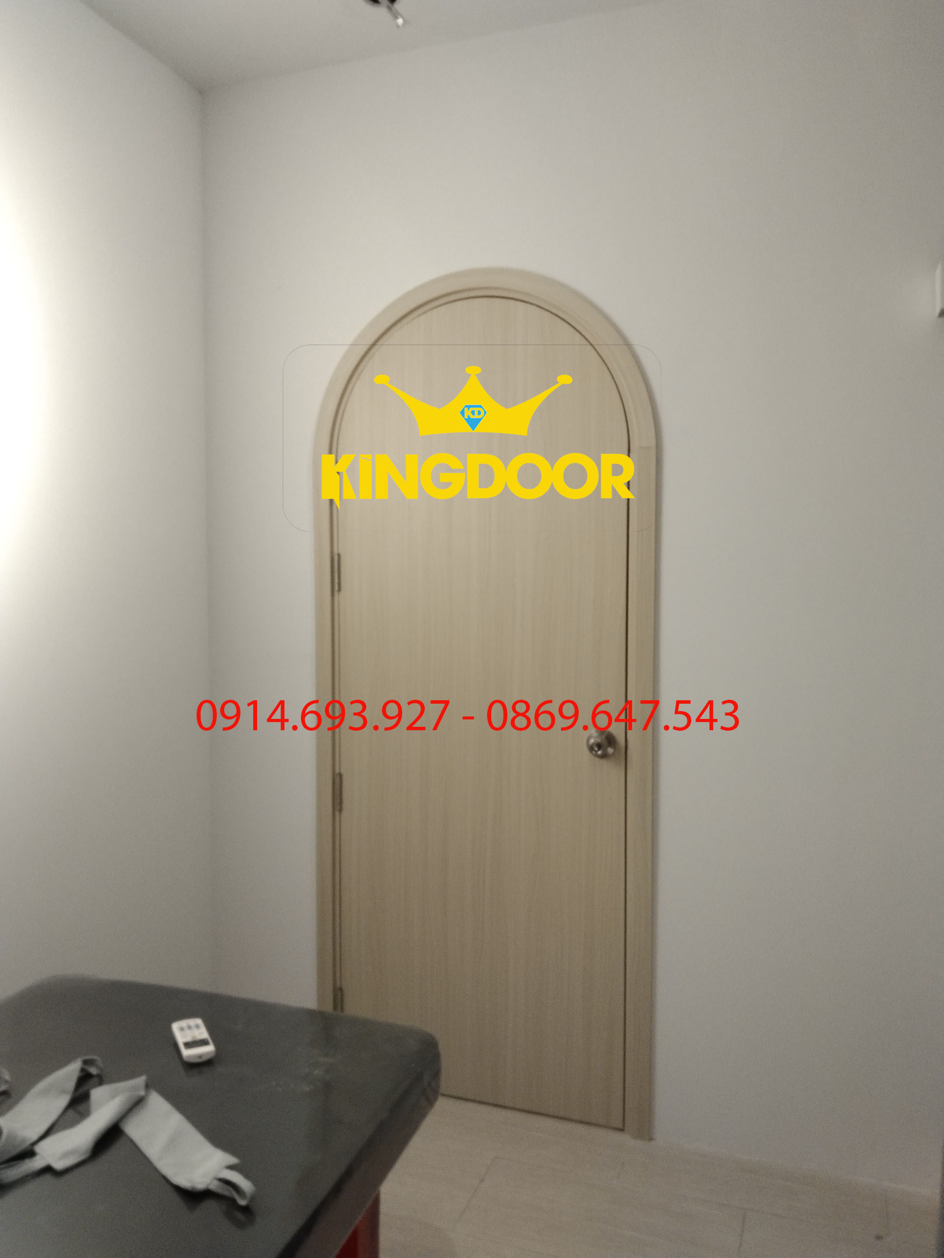 cửa nhà vệ sinh composite vòm cao cấp