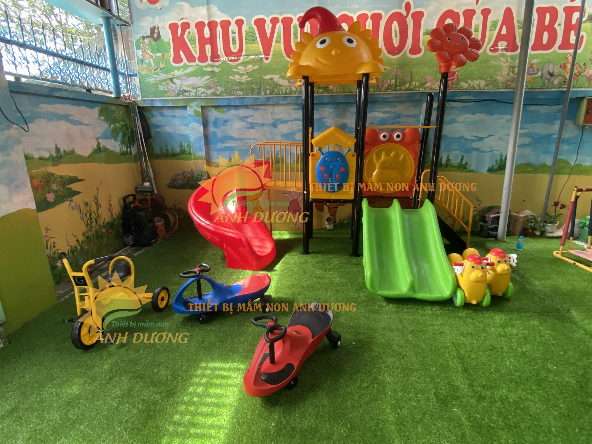 Cầu trượt liên hoàn kích thước nhỏ cho sân chơi gia đình, quán cafe