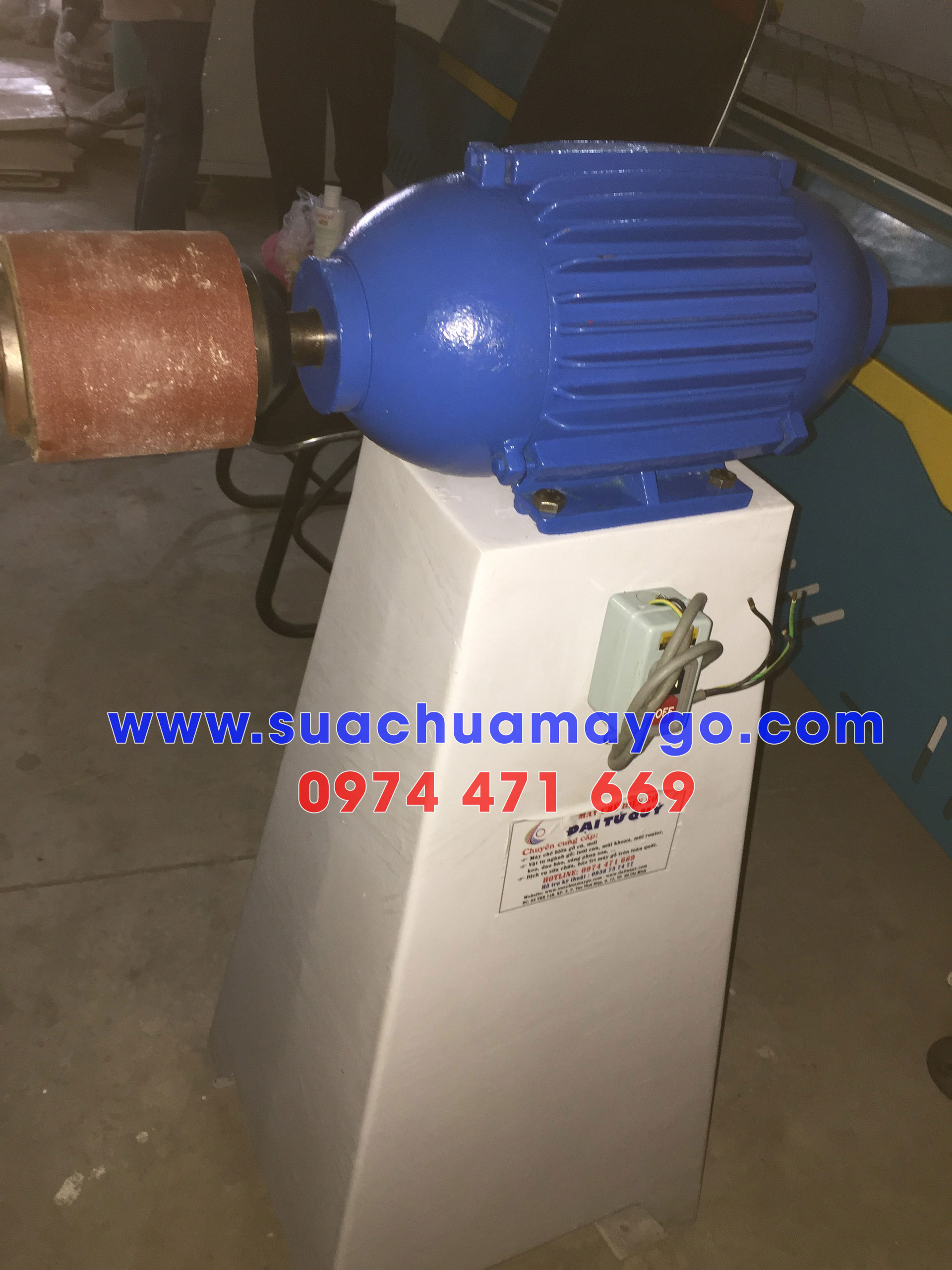 Đại Tứ Quý cung cấp máy chà nhám chổi chất lượng giái tốt tại miền nam