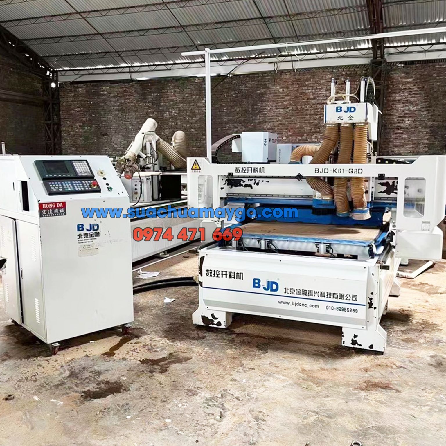 Chuyên cung cấp máy cnc khoan cắt ván thay dao tự động chất lượng gq12