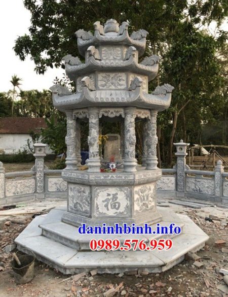 Mẫu mộ tháp phật giáo bằng đá tại tiền Giang