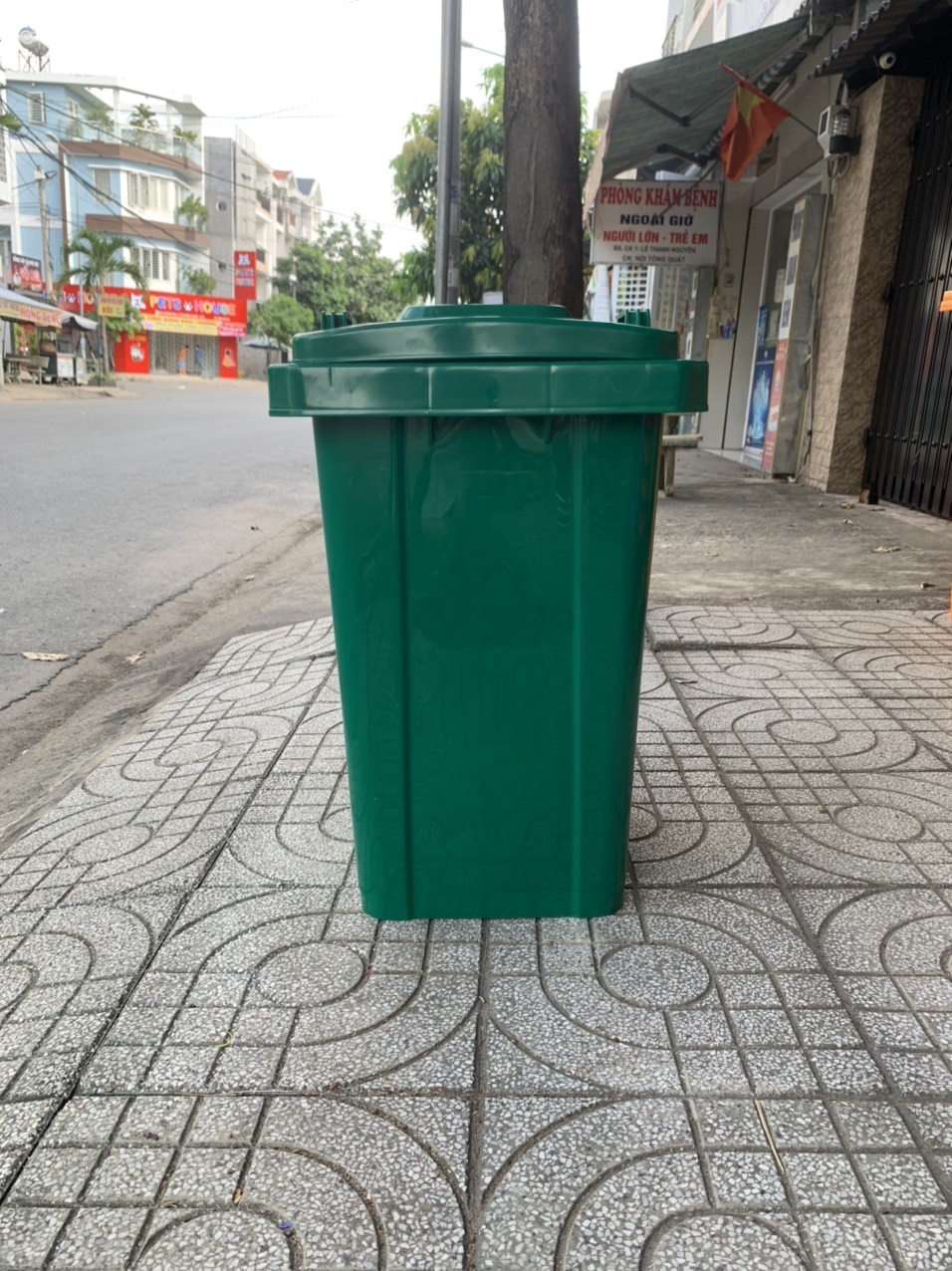 Thùng rác ngoài trời 60lit - 90 lit - 120 lit 240 lit