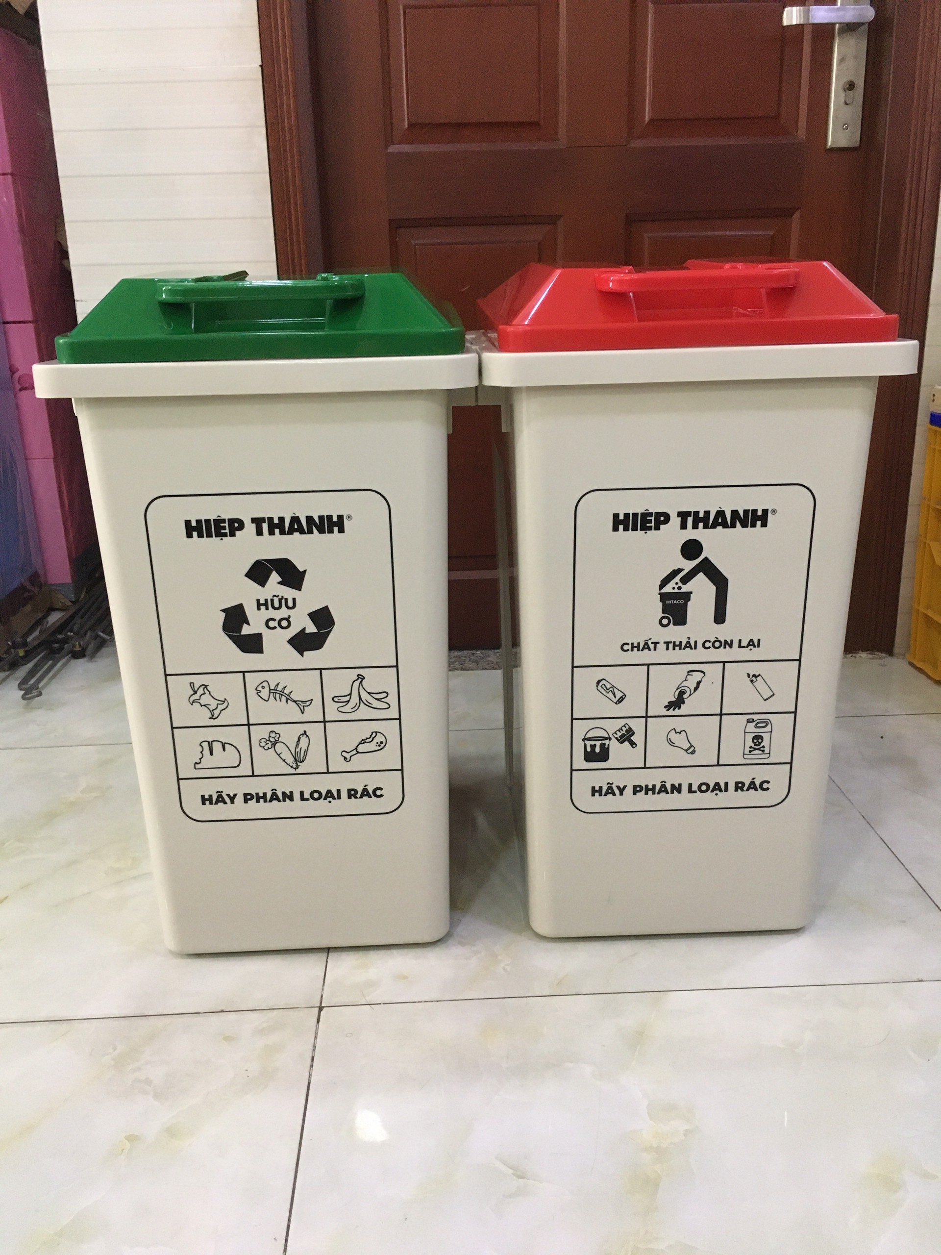 Thùng rác ngoài trời 60lit - 90 lit - 120 lit 240 lit