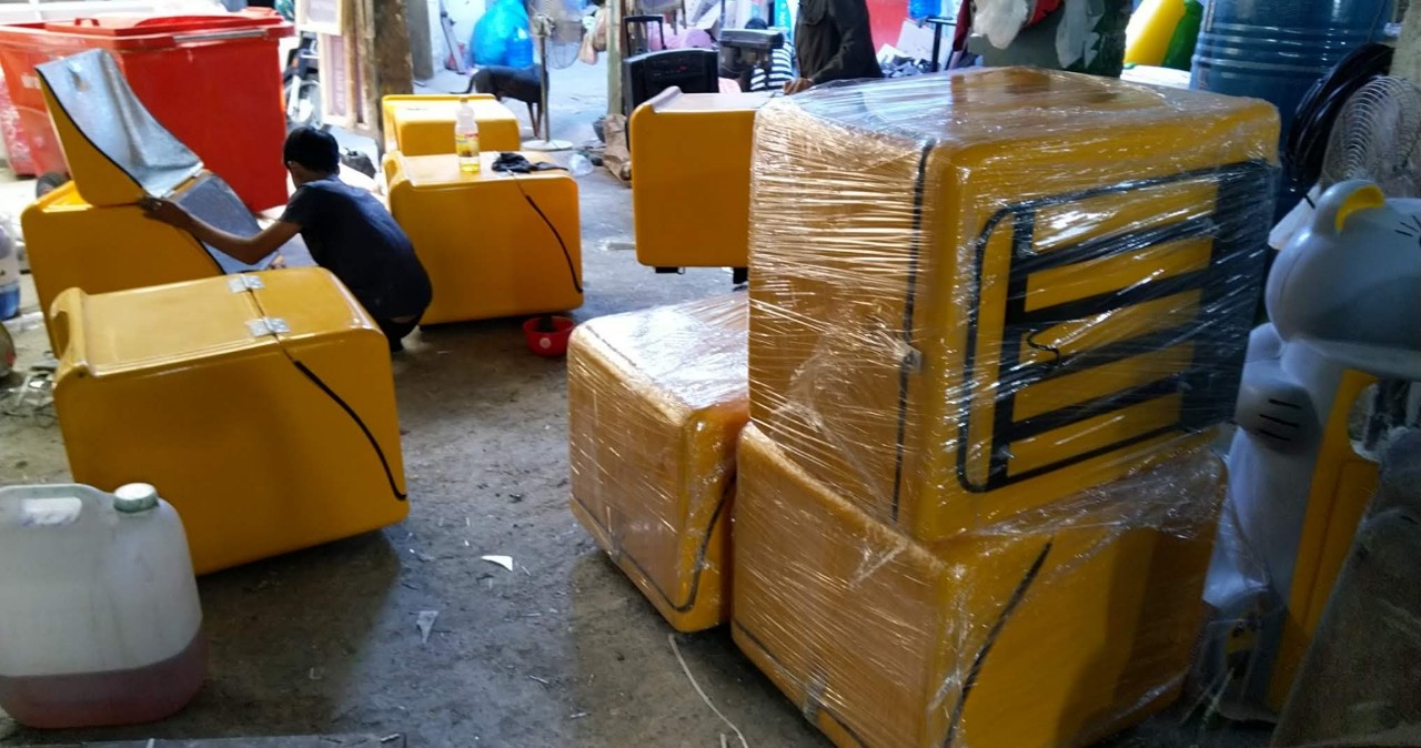 Thùng chở hàng composite - Thùng chở hàng gắn sau xe shipper