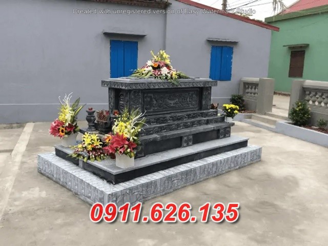 mộ đá công giáo đạo thiên chúa, làm từ đá nguyên khối