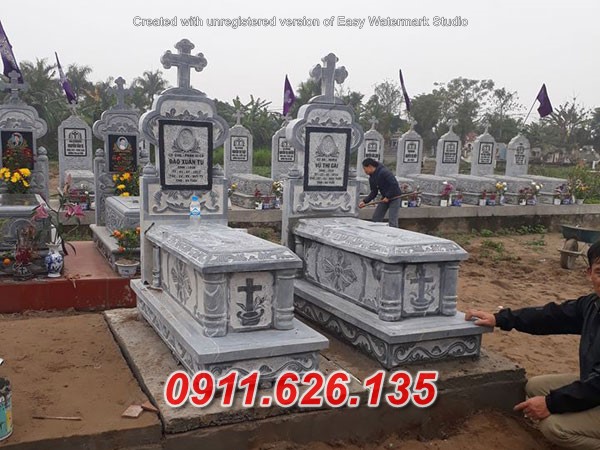mộ đá công giáo đạo thiên chúa, làm từ đá nguyên khối