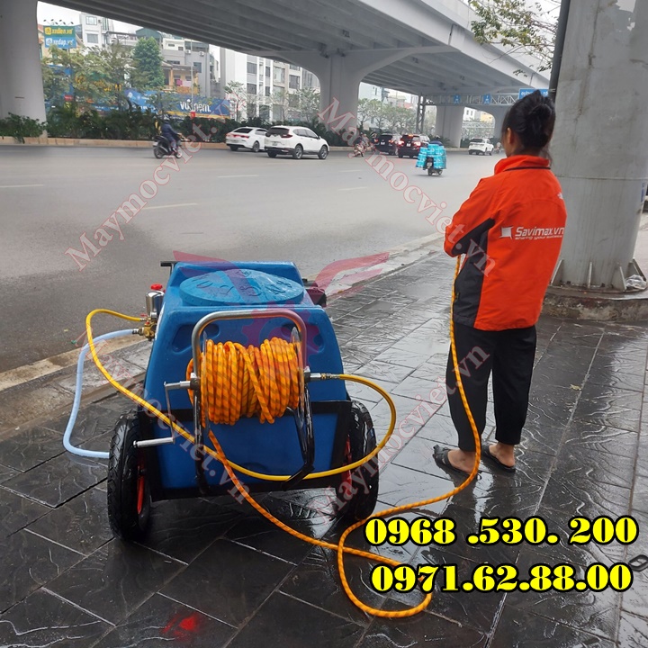 Máy phun thuốc công nghiệp kéo tay thùng phuy Vinmax PT200