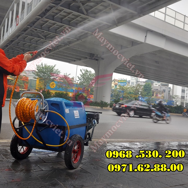 Máy phun thuốc công nghiệp kéo tay thùng phuy Vinmax PT200