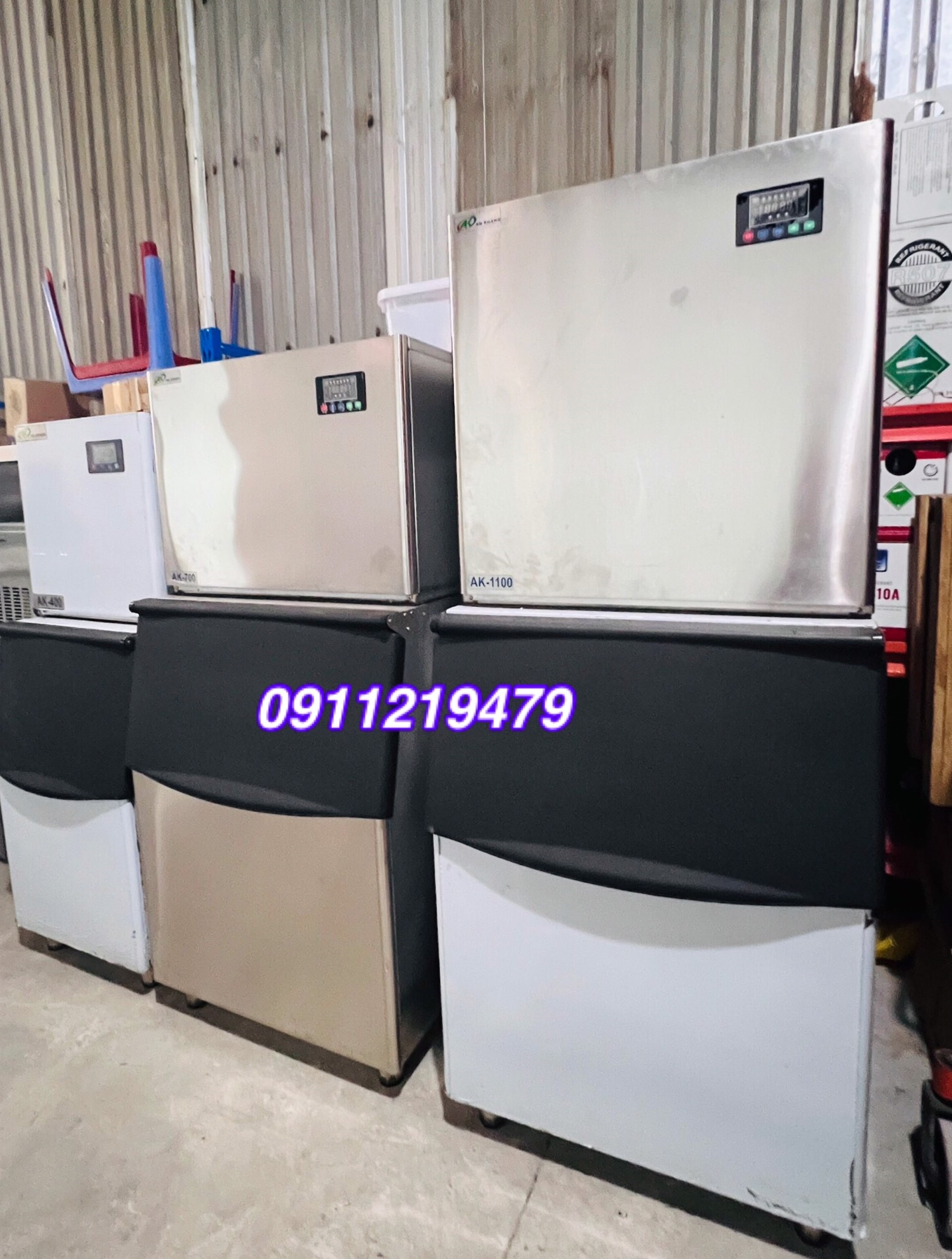 Xả hàng trưng bày máy đá viên khối lượng 30kg/24h