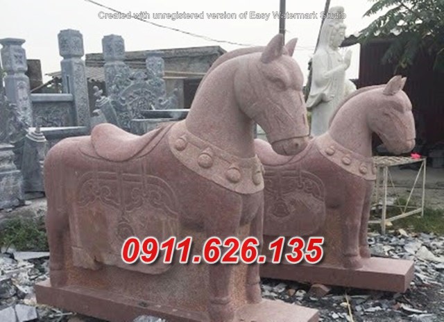 Mẫu Ngựa Đá Đẹp Đúc Nguyên Khối