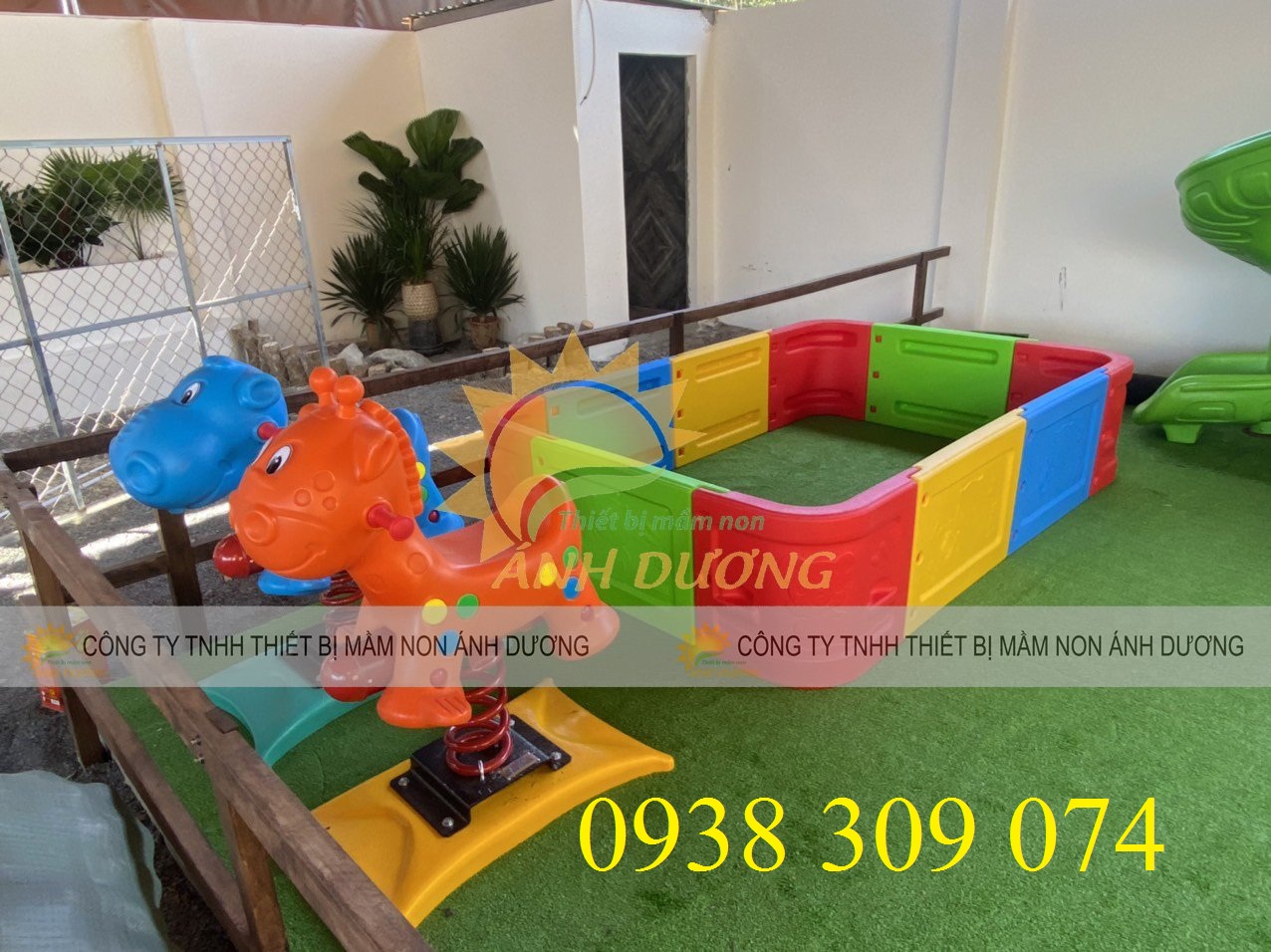 Nhà banh nhựa hình vuông 4m2 dành cho bé