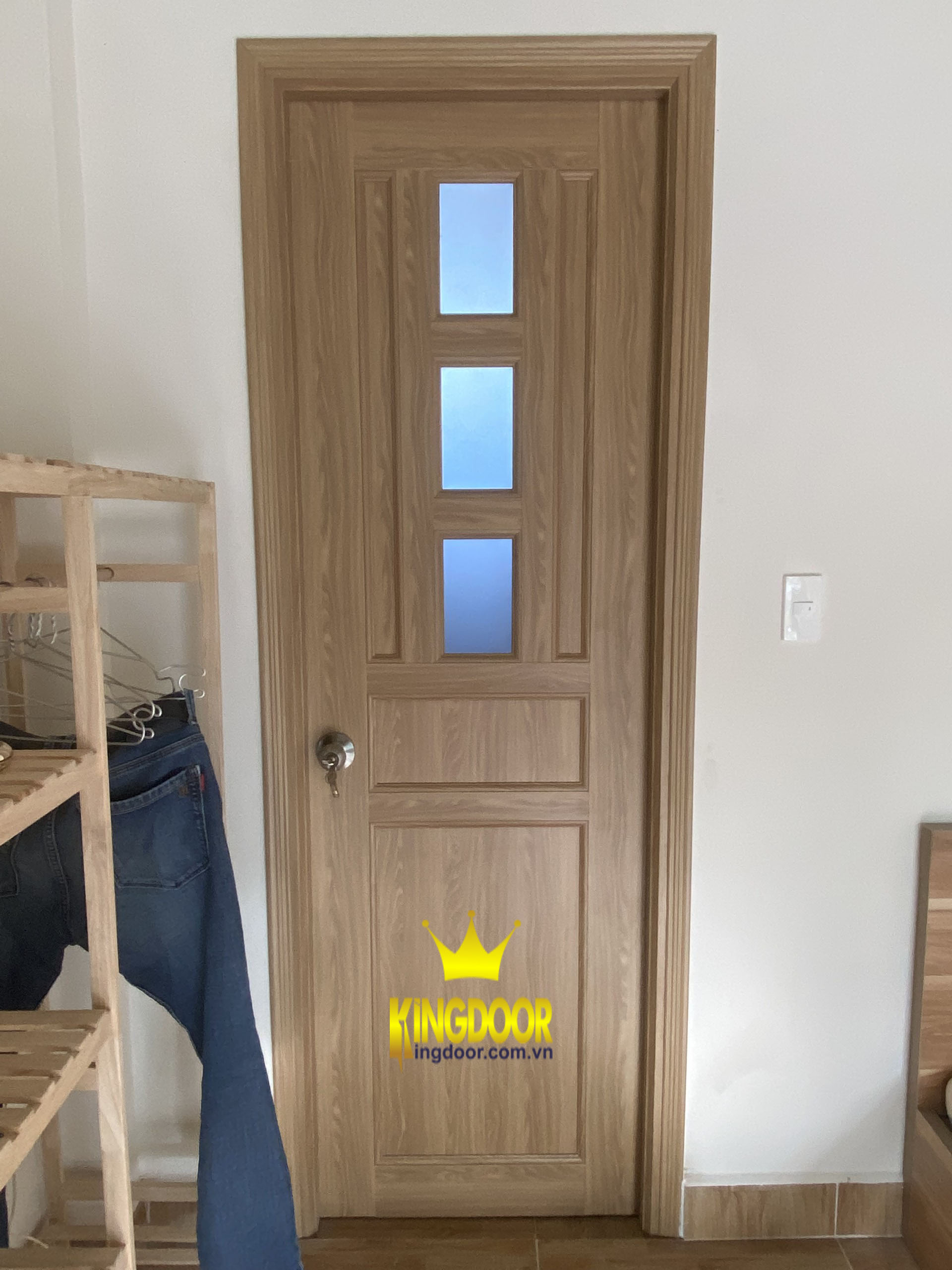 cửa nhựa đài loan tại quận 3