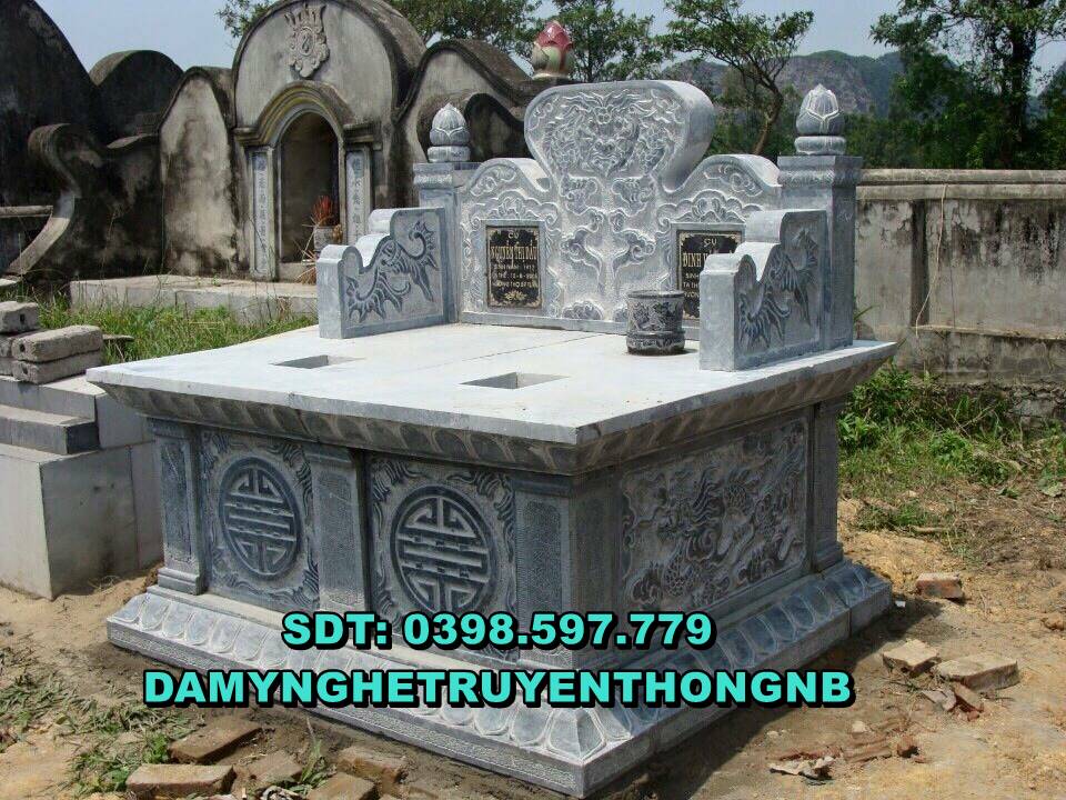 tốp mộ đá xanh đen đẹp nguyên khối lắp đặt tại quảng bình