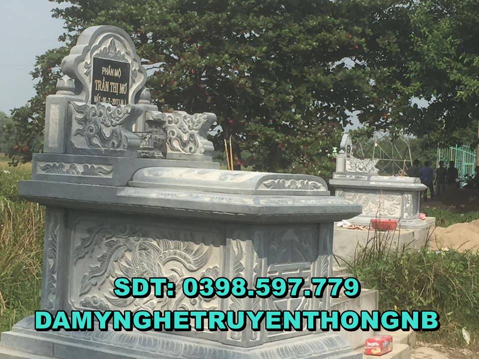 tốp mộ đá xanh đen đẹp nguyên khối lắp đặt tại quảng bình