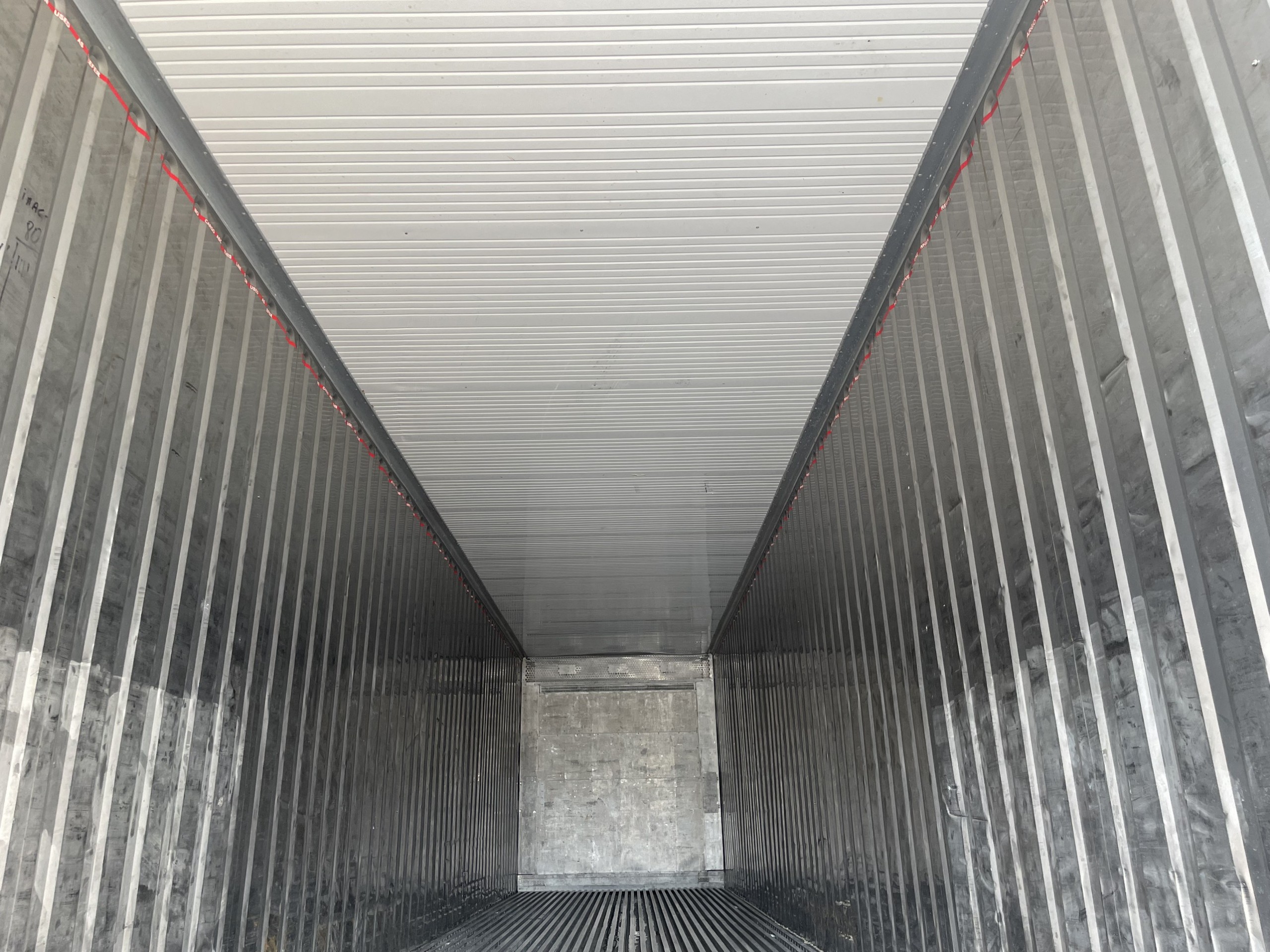 bàn giao container lạnh về chứa thuỷ hải sản