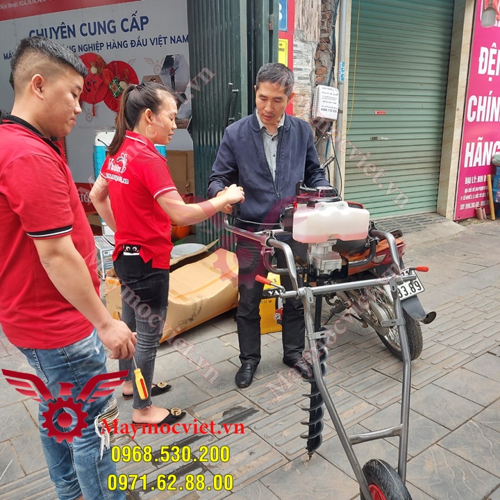 Máy khoan đất giá rẻ tại Hà Nội ( kèm mũi khoan 150)