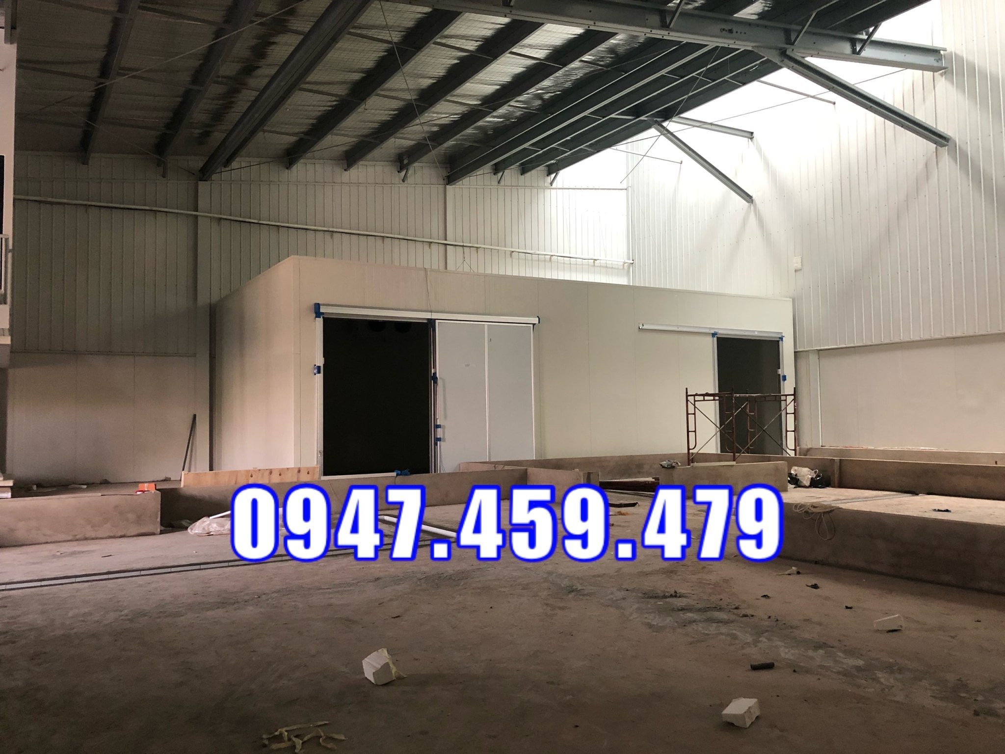 lắp đặt thi công kho lạnh xúc xích cung cấp chợ đầu mối