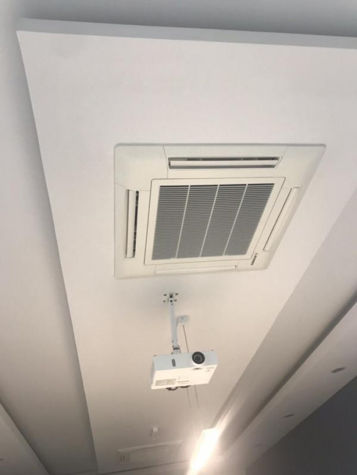 Giá máy lạnh âm trần daikin - phù hợp mọi thời gian