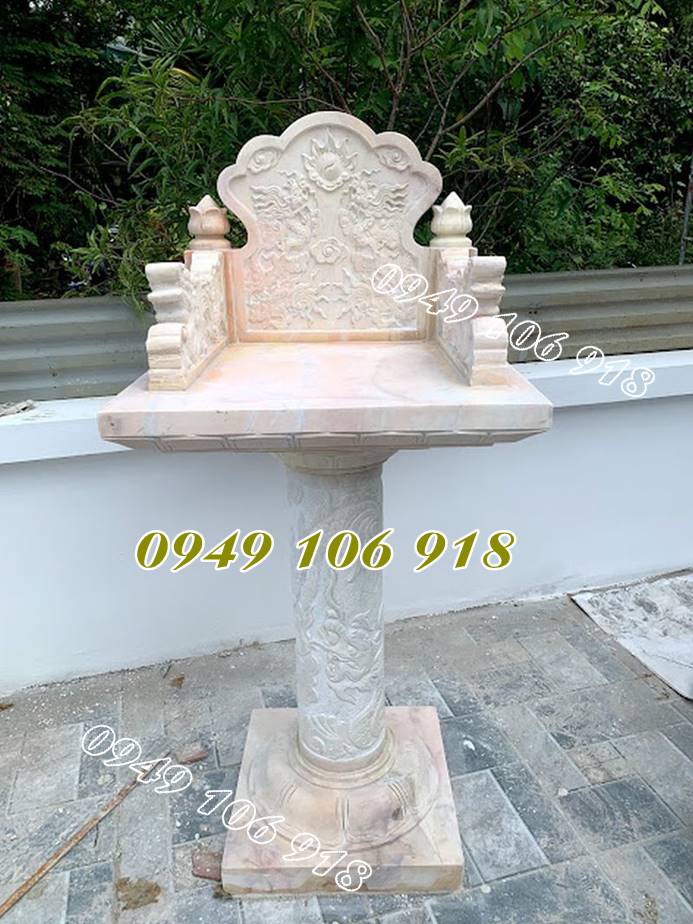 Nên đặt hướng nào cho bàn thờ ngoài trời