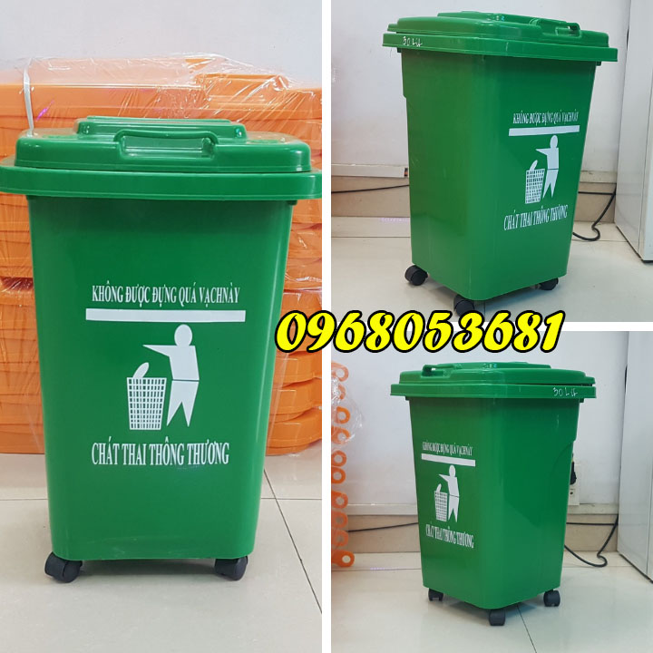 Thùng rác nhựa 30l nắp kín có 4 bánh xe tại TPHCM