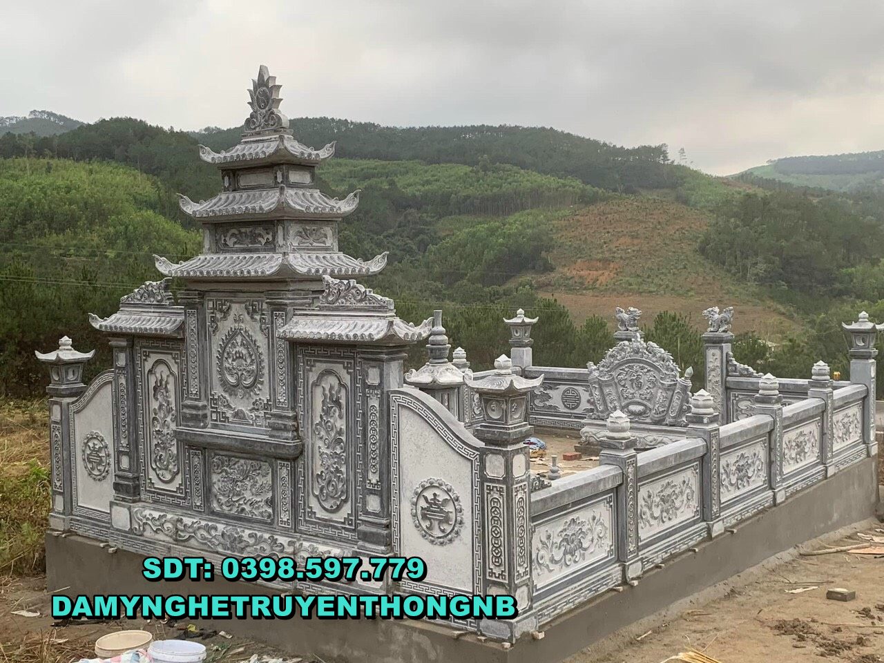 99 khuôn viên lăng mộ đá đẹp tại kiên giang
